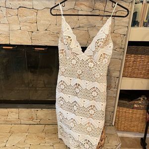 NWOT lulus lace body con dress